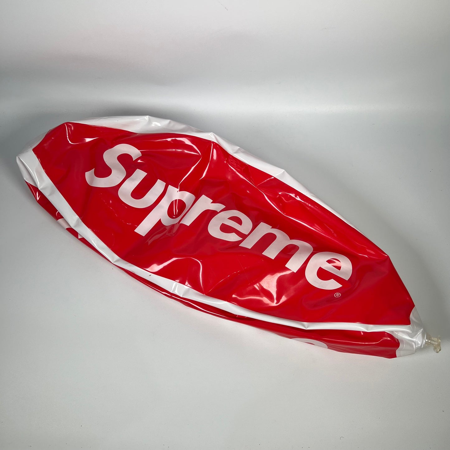 Supreme Beach Ball Red/White (2015) USED x14326