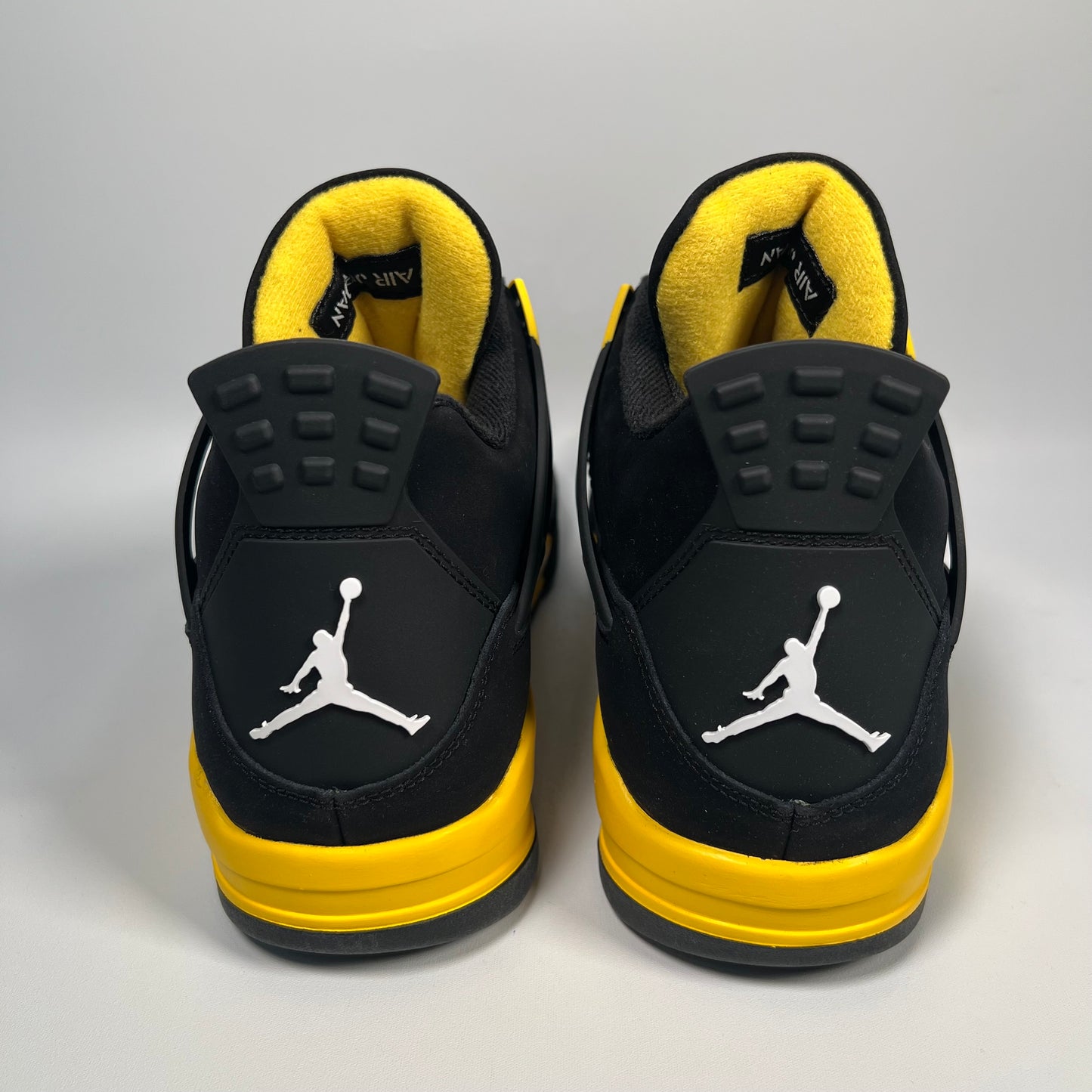 Jordan 4 Thunder (2023) Size 12 NEW S17578