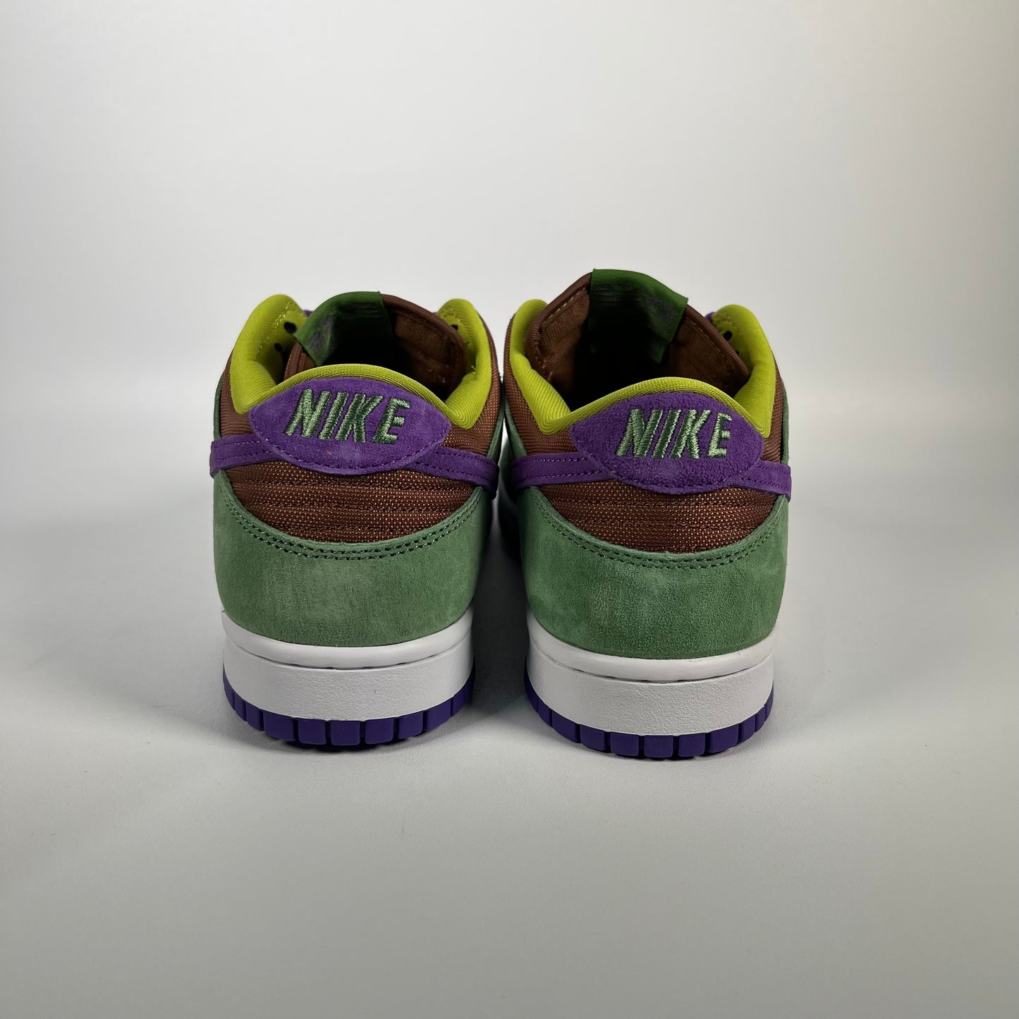Nike Dunk Low Veneer (2023) Size 9.5 NEW s17459