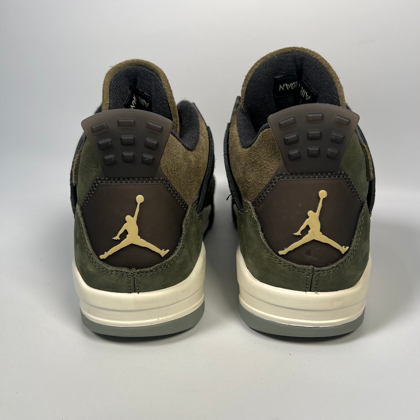 Jordan 4 Craft Medium Olive (2023) Size 10.5 USED s17544