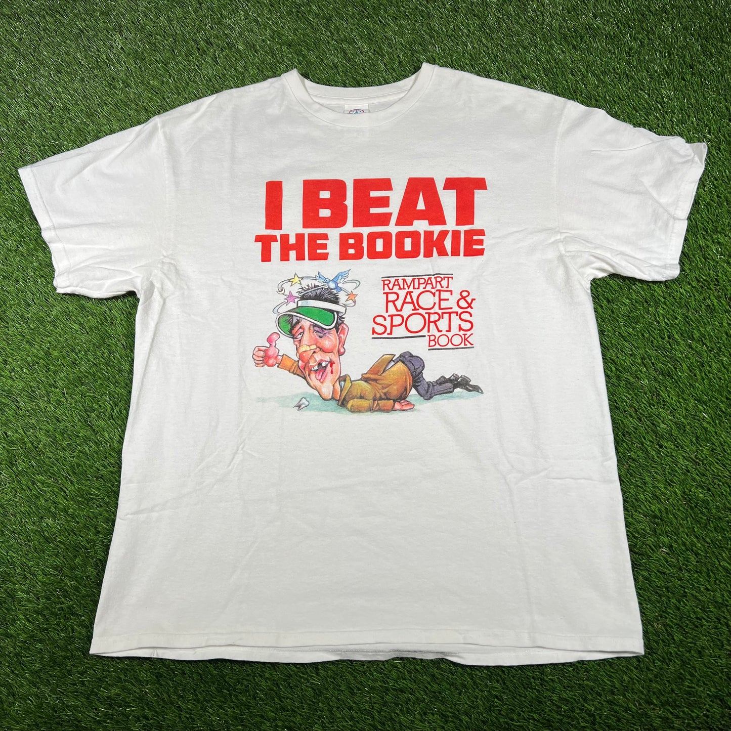 2010s I Beat the Bookie White Tee Size XL USED v16804