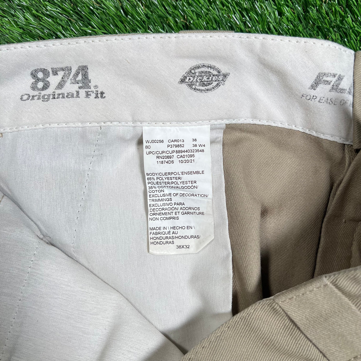 Dickies Straight Leg Tan Pants Size 38x32 USED v18071