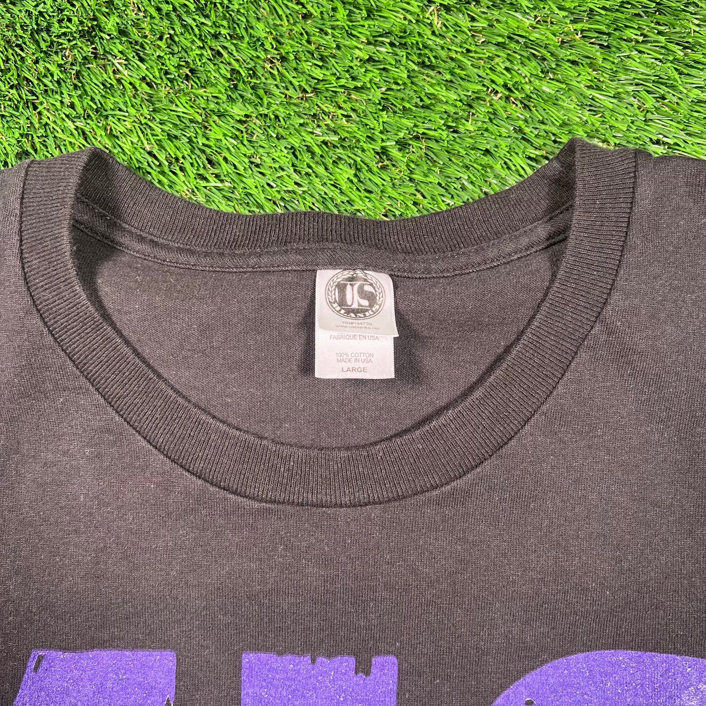 Miseducation Black Tee Size Large USED v18672