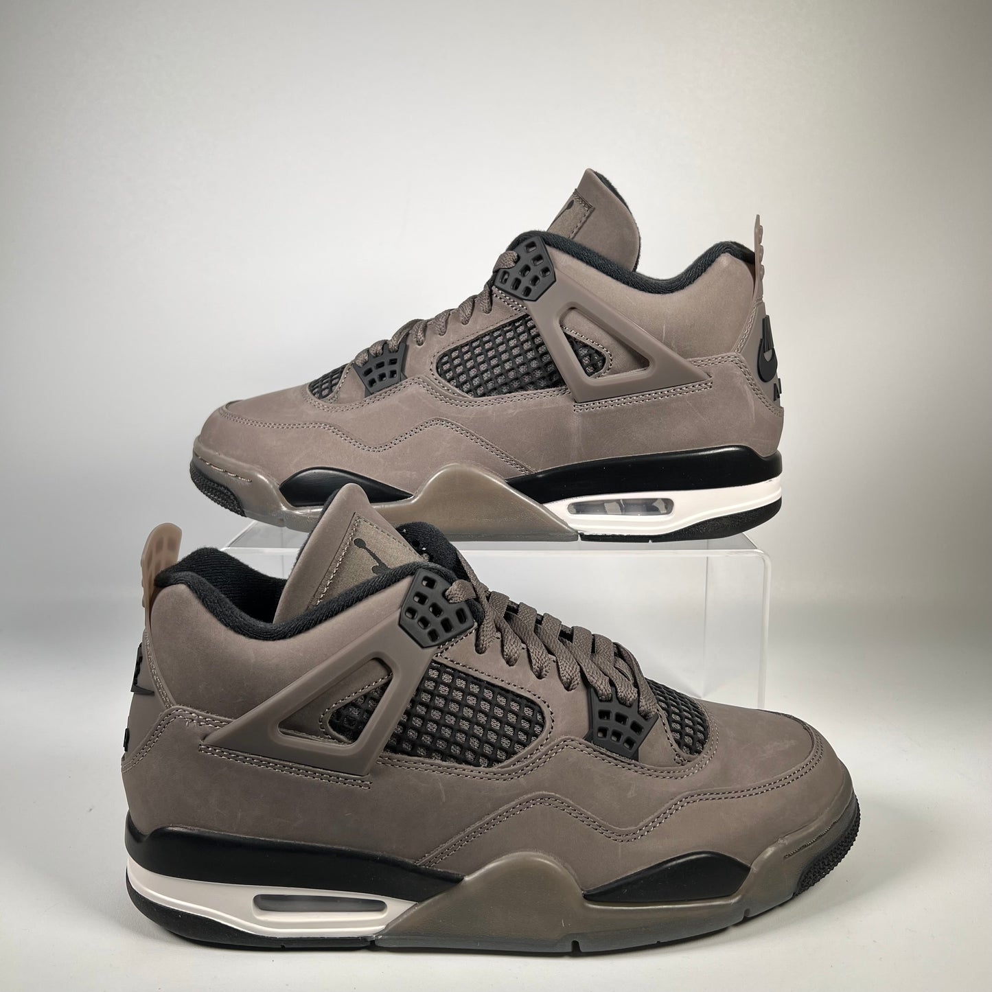 Jordan 4 Cave Stone (2025) Size 10.5 NEWE s18706