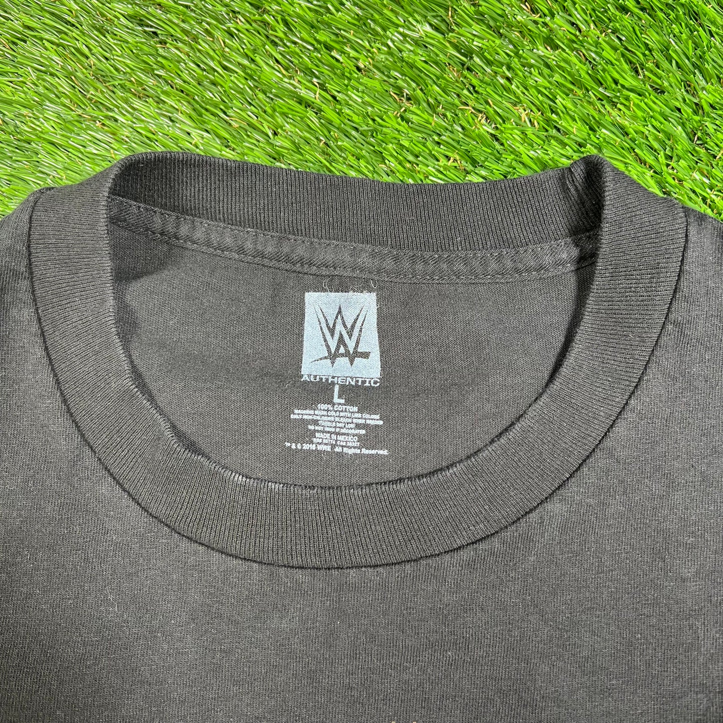 Becky Lynch Black WWE Tee Size Large USED v16663