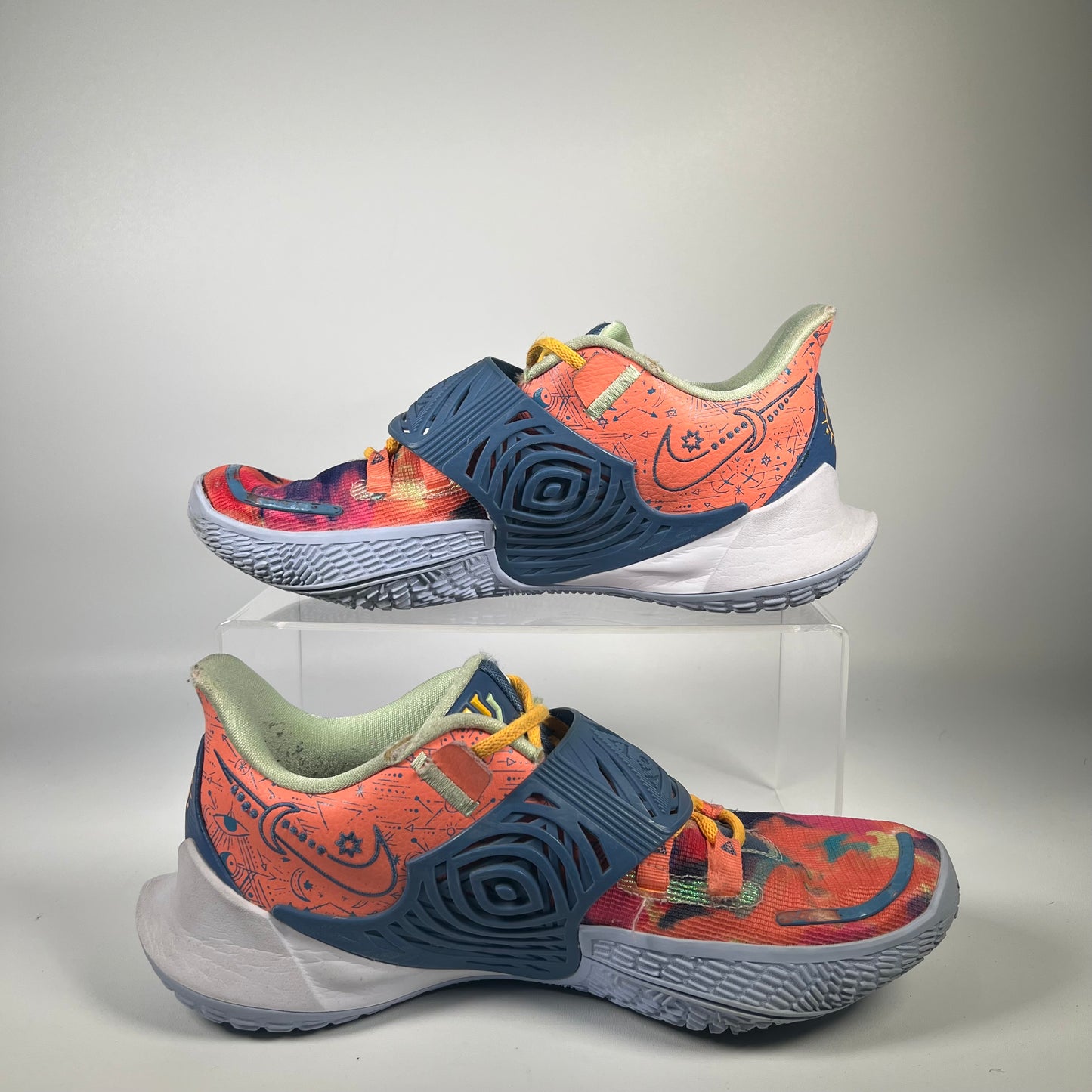 Nike Kyrie Low 3 Atomic Pink Stone Blue Size 9 USED s18217