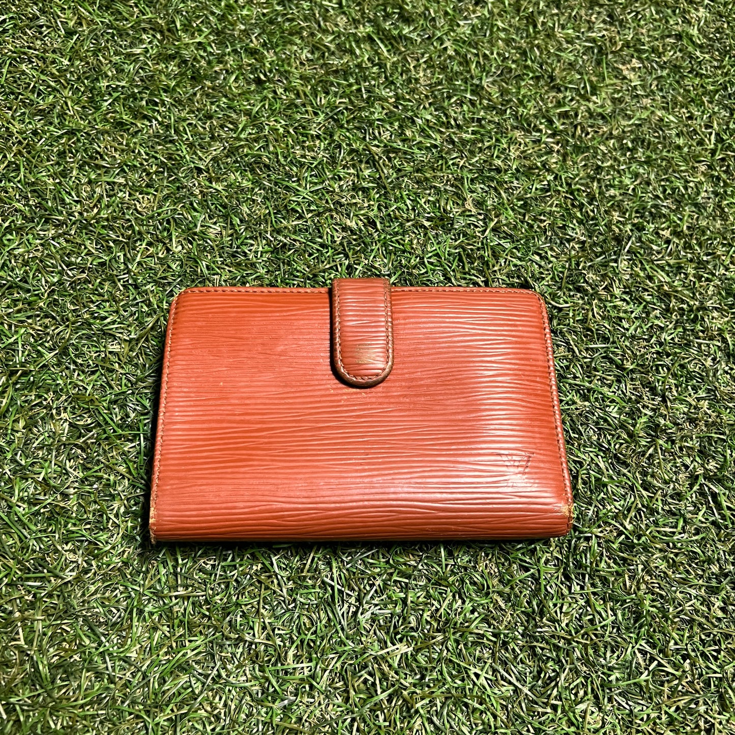 1990s Louis Vuitton Epi Leather French Wallet USED x14072