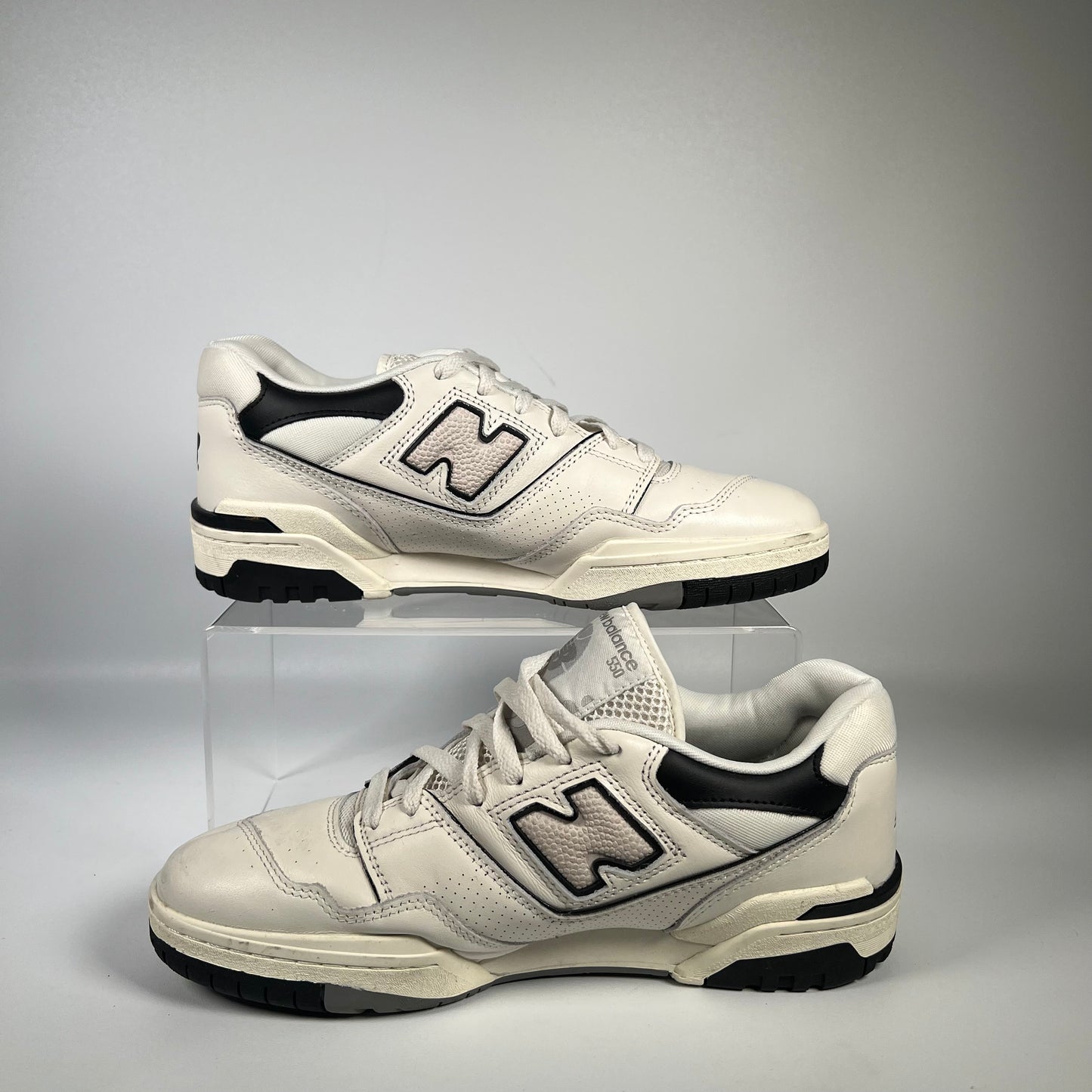 New Balance 550 Cream Black (2022) Size 10 USED s17894