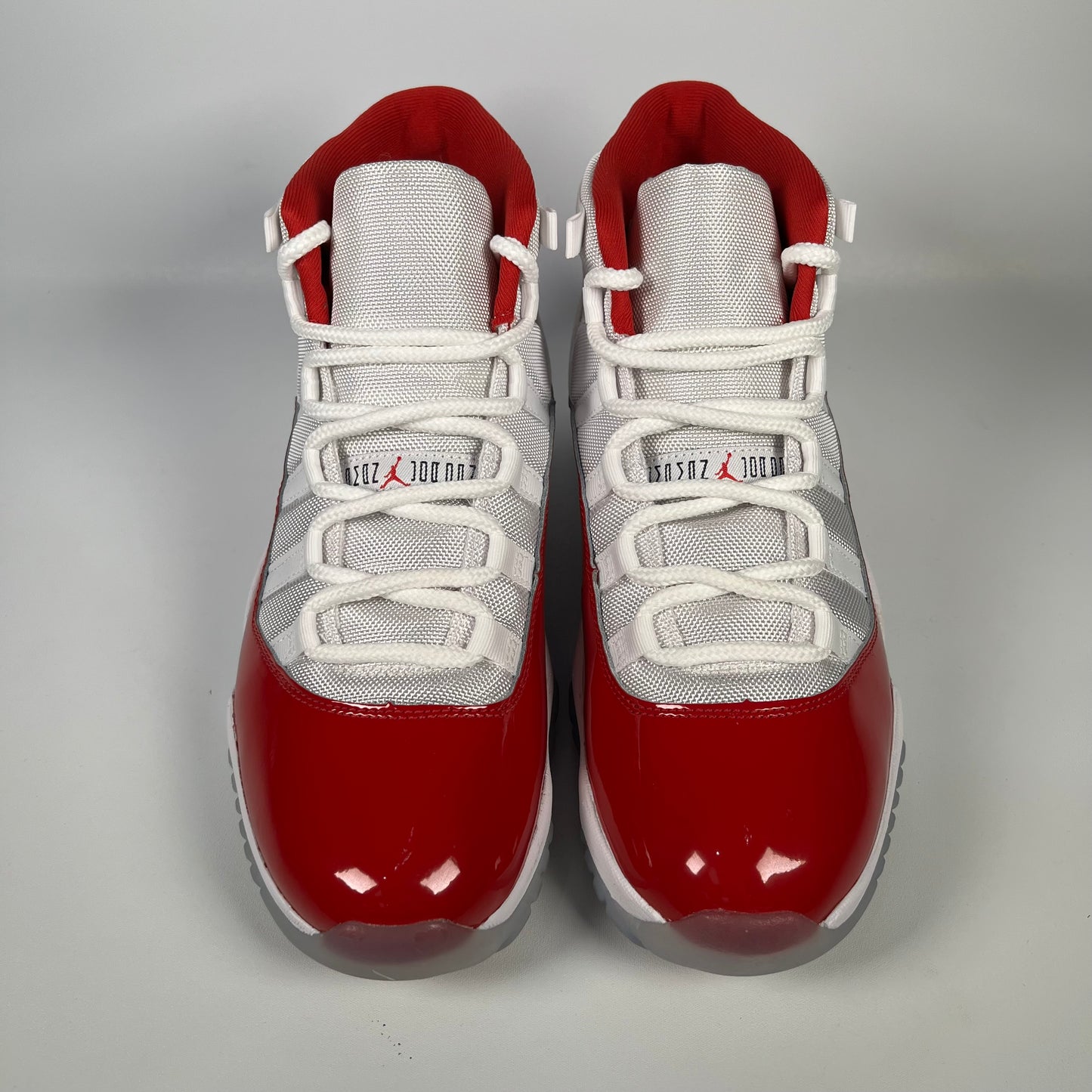 Jordan 11 Cherry (2022) Size 11 USED s18153