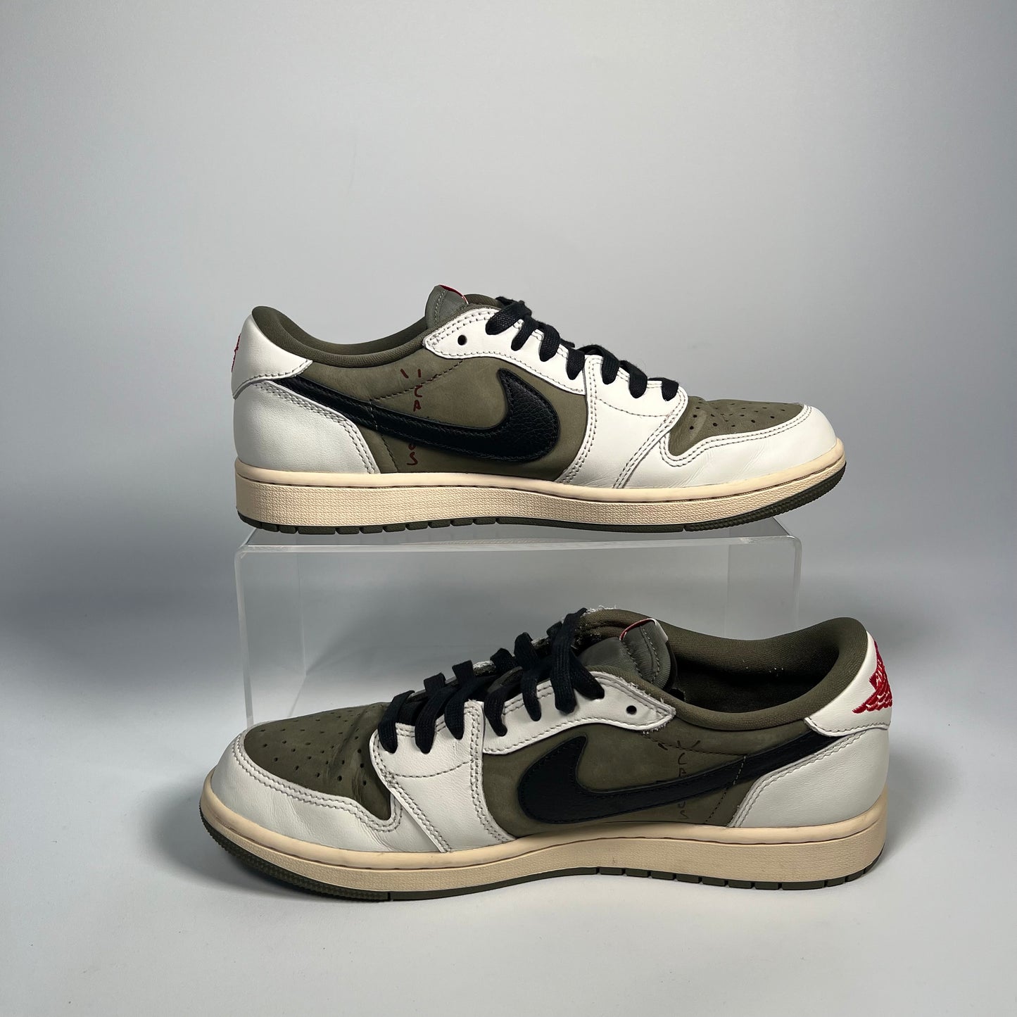 Jordan 1 Travis Scott Medium Olive Size 9.5 USED s17176