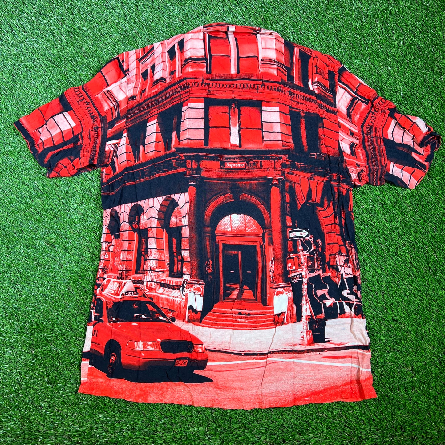 Supreme Bowery Rayon 2021 Red Button Up Shirt Size Large USED x14354