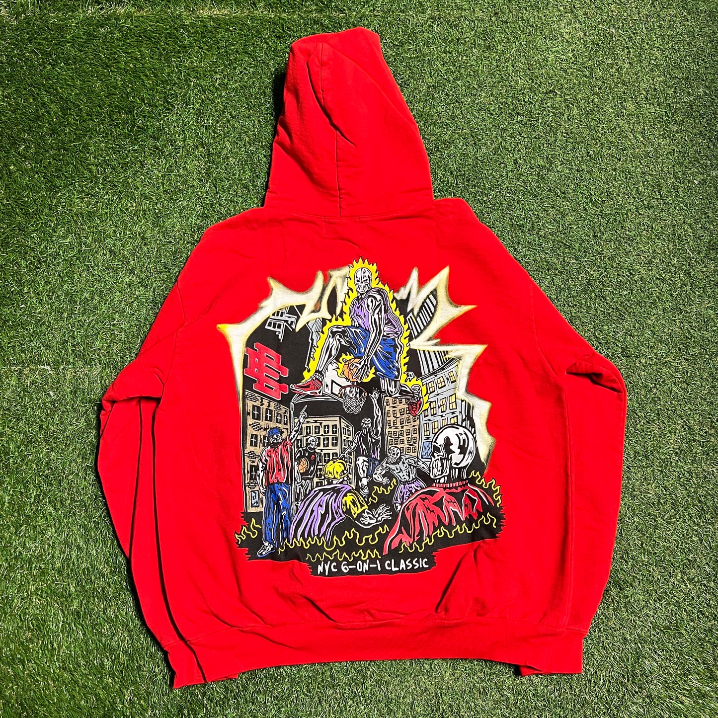 Eric Emanuel "NYC 6 on 1 Classic" Red Hoodie Size XL USED x13426