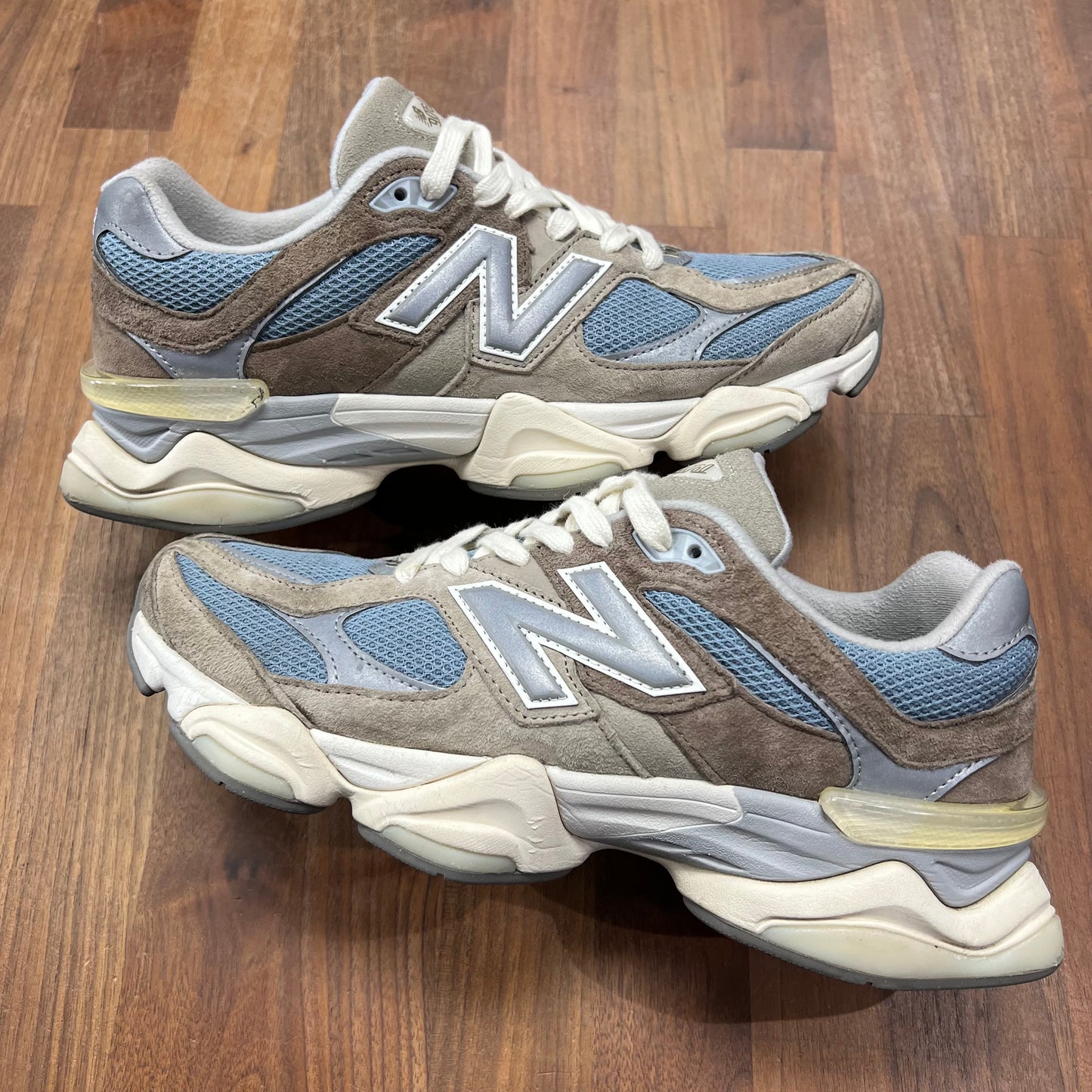 New Balance 9060 Mushroom Aluminum Size 9.5 USED s17187