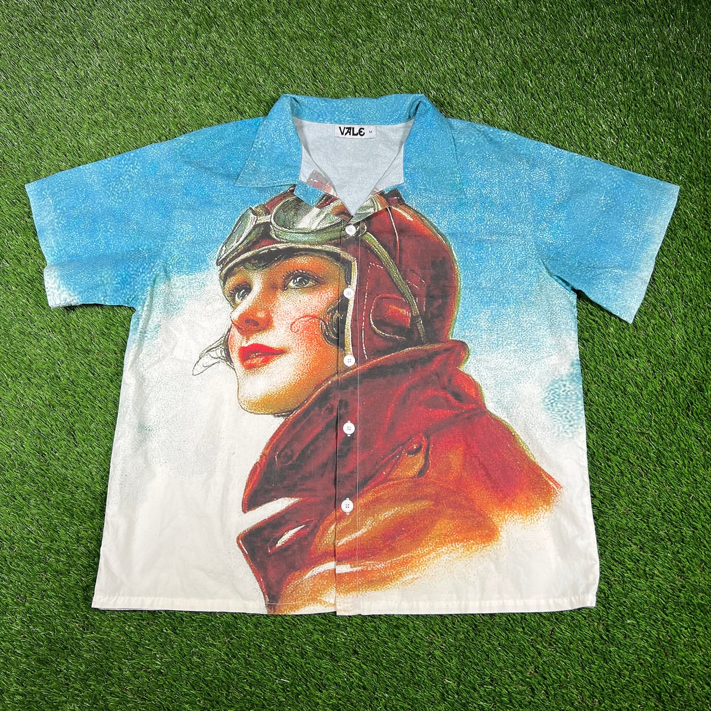 Vale Amelia Earhart Button Up Shirt Size Medium USED x14625
