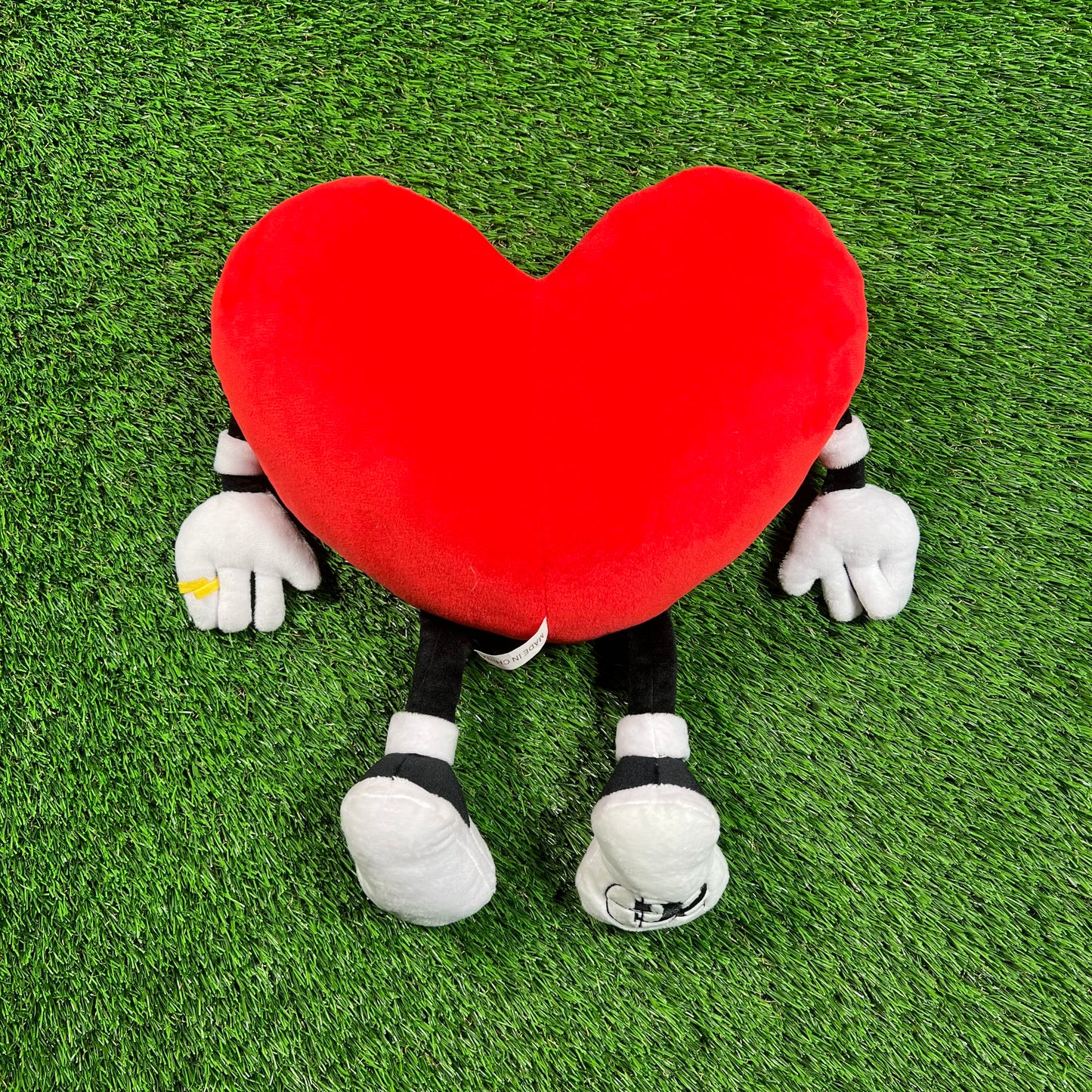 Bad Bunny "Un Verano Sin Ti" Heart Plush (2022) USED x16238
