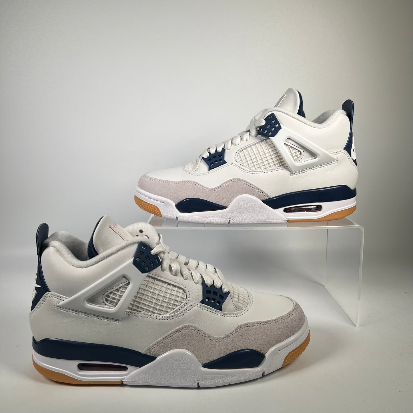 Jordan 4 SB (2025) Size 8 NEW s18715