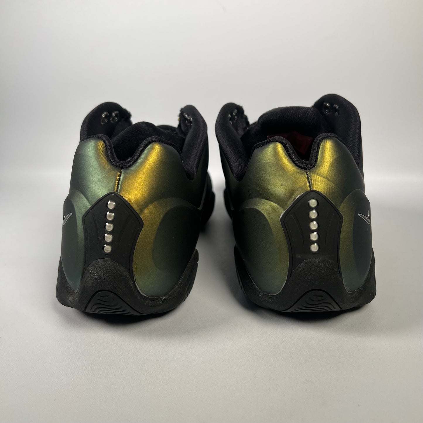Nike x Supreme Air Courtposite Metallic Gold (2023) Size 10.5 USED s18105
