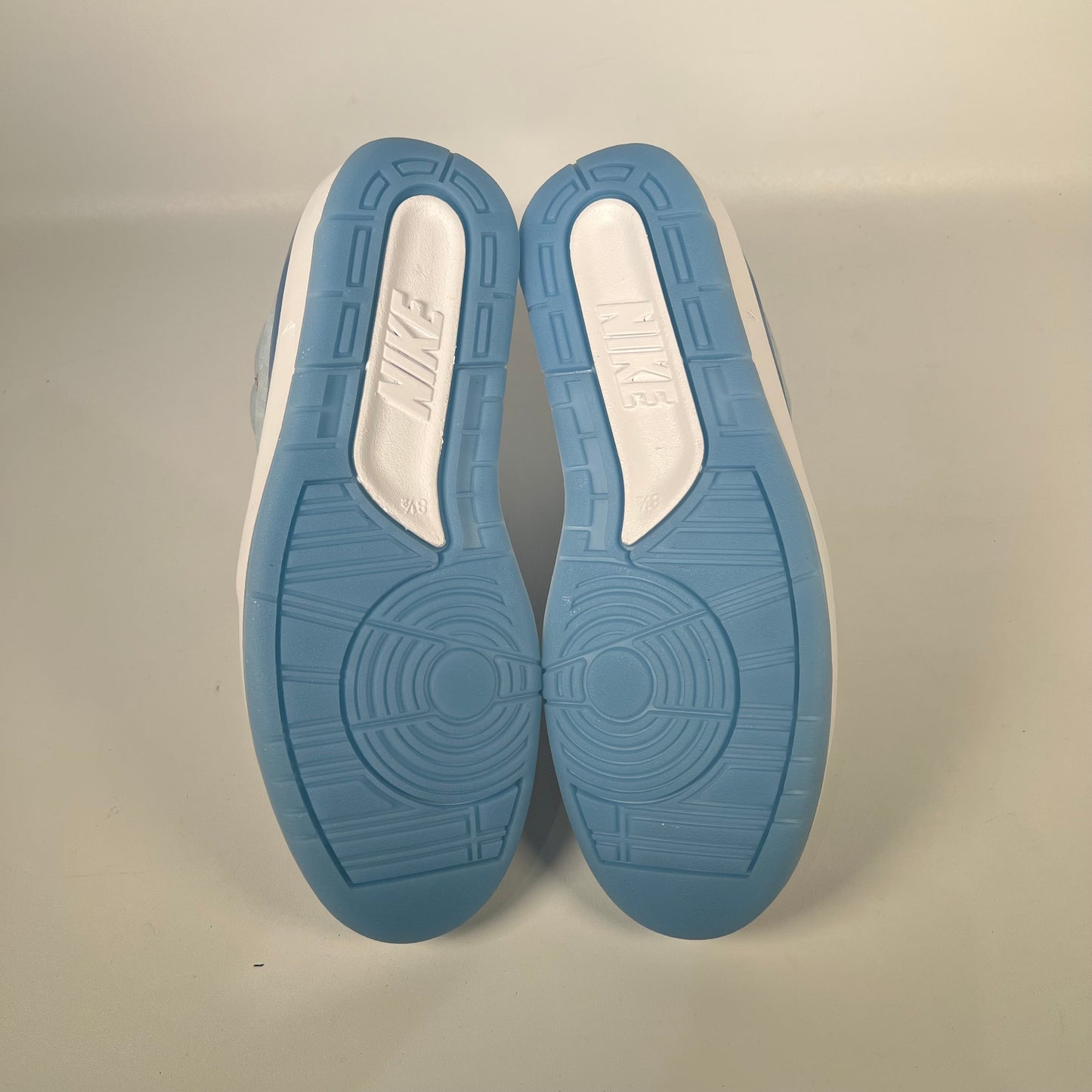 Jordan 2 J. Balvin (2022) Size 8.5 NEW s18626