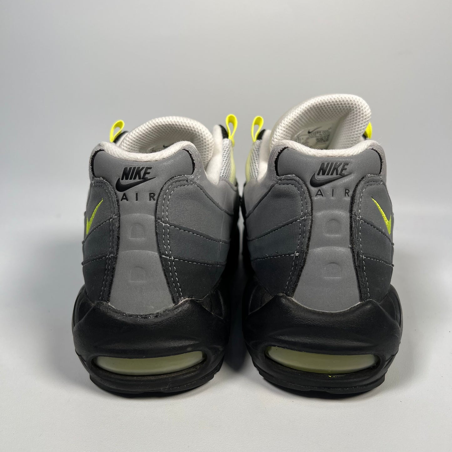 Nike Air Max 95 OG Neon (2020) Size 9 USED s17689