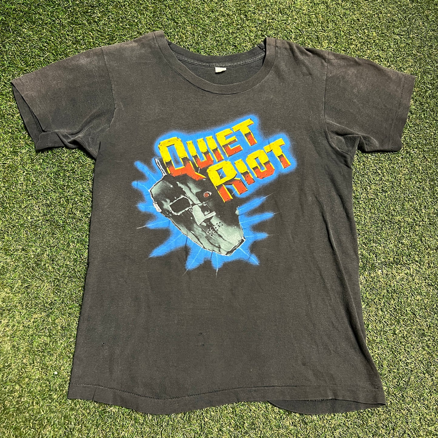 1984 Quiet Riot Metal Health Tour Black Tee Size Small USED v16397