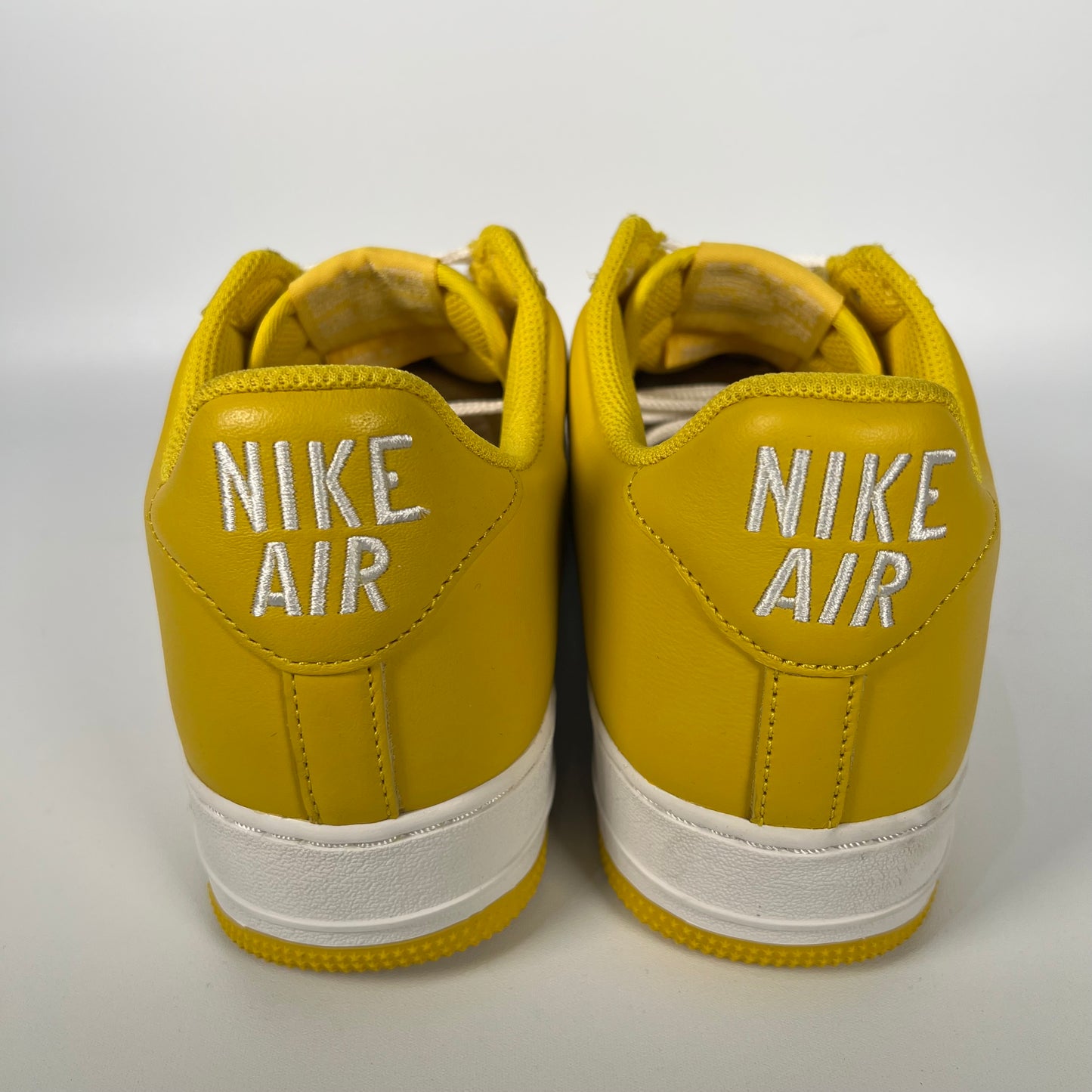 Nike Air Force One Yellow Jewel (2023) Size 10 USED S17374
