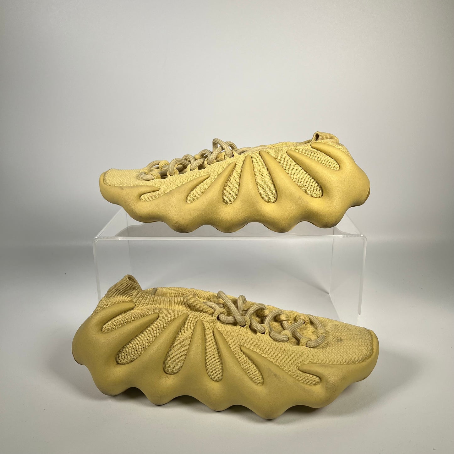 Yeezy 450 Sulfur (2022) Size 7 USED s17524