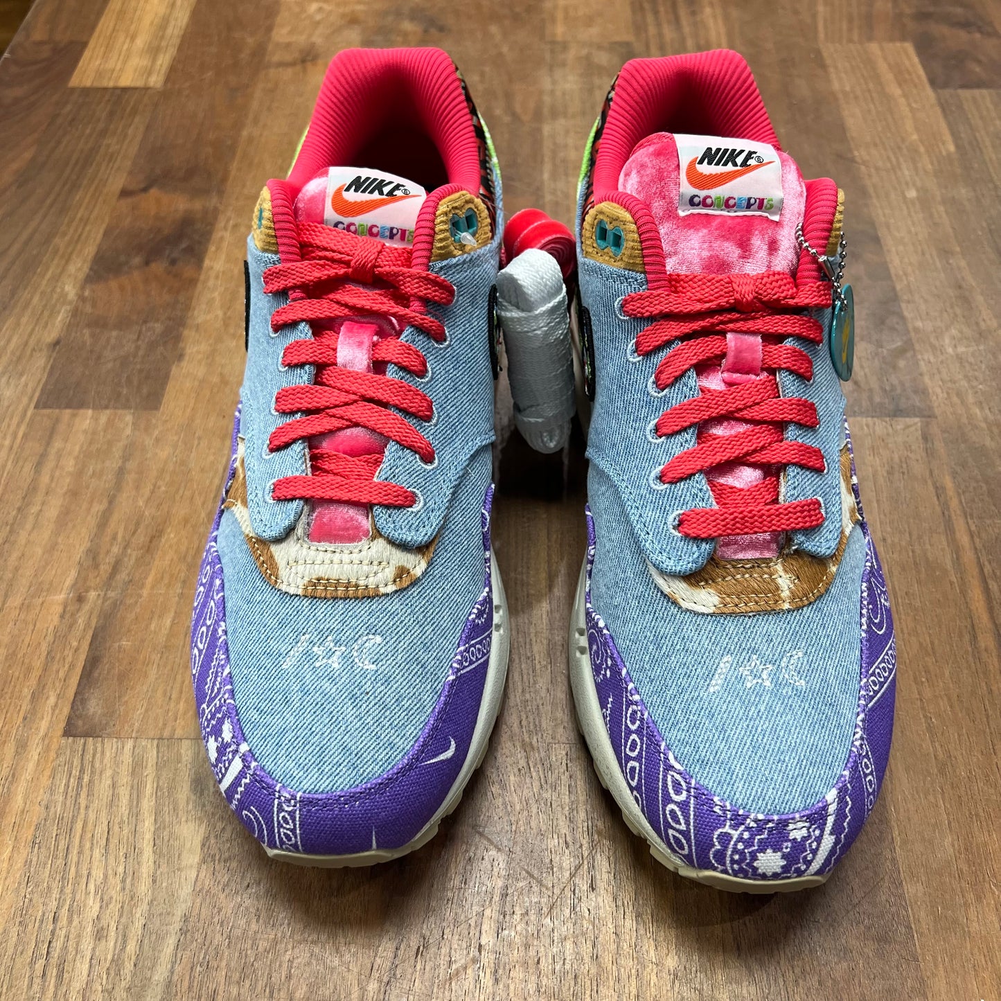 Nike Air Max 1 Concepts Far Out Special Box Size 10.5 NEW s17283