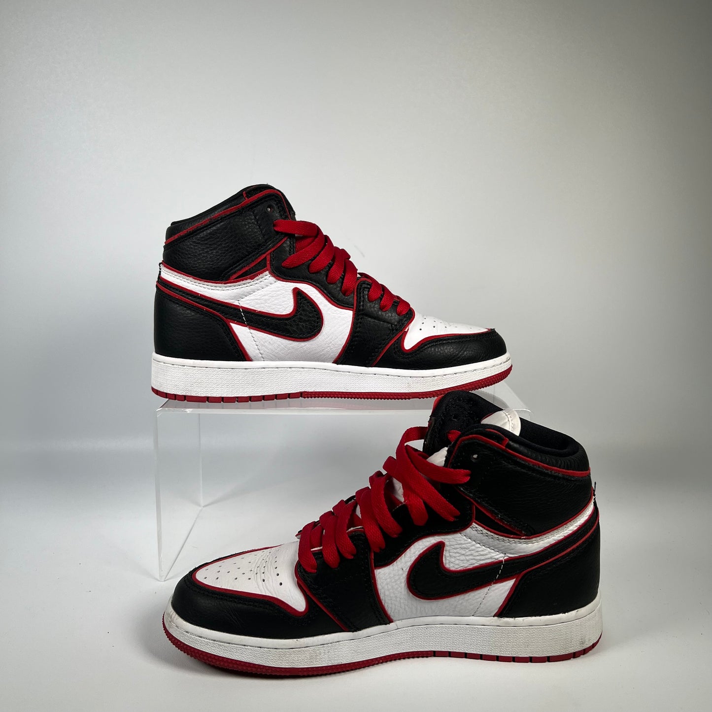 Jordan 1 Bloodline (2019) Size 5.5y USED s17806