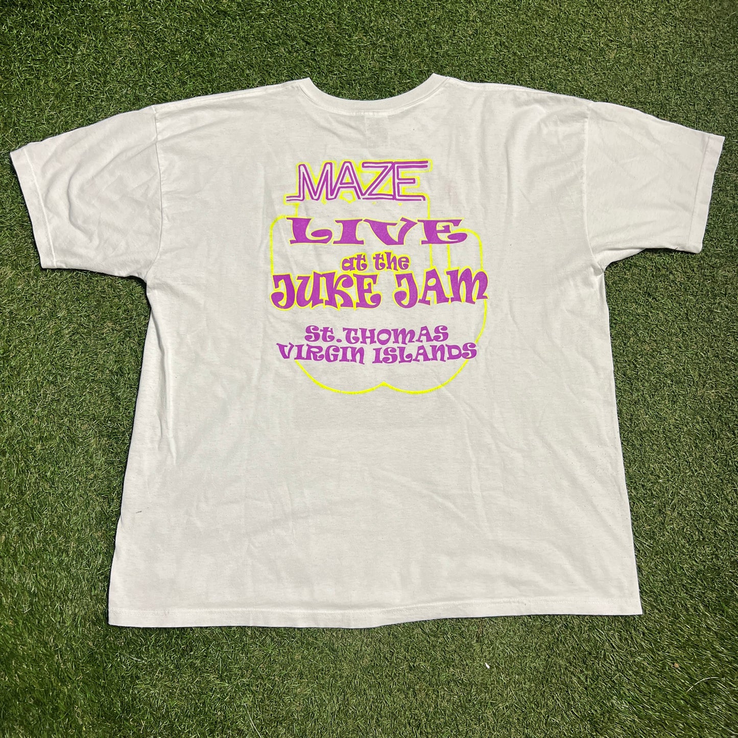 Y2K Maze ft. Frankie Beverly White Tee Size XXL USED v16083