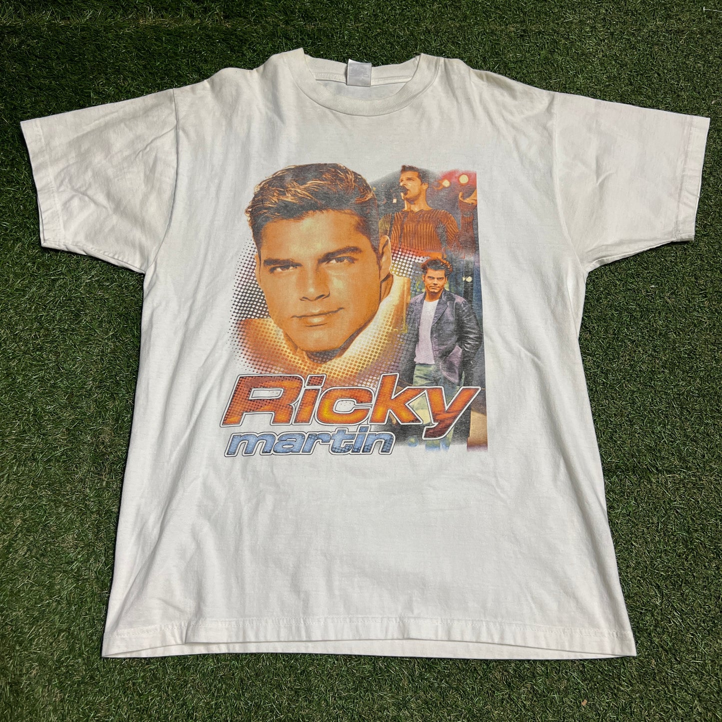 Y2K Ricky Martin Rap Style White Tee Size Large USED v16173