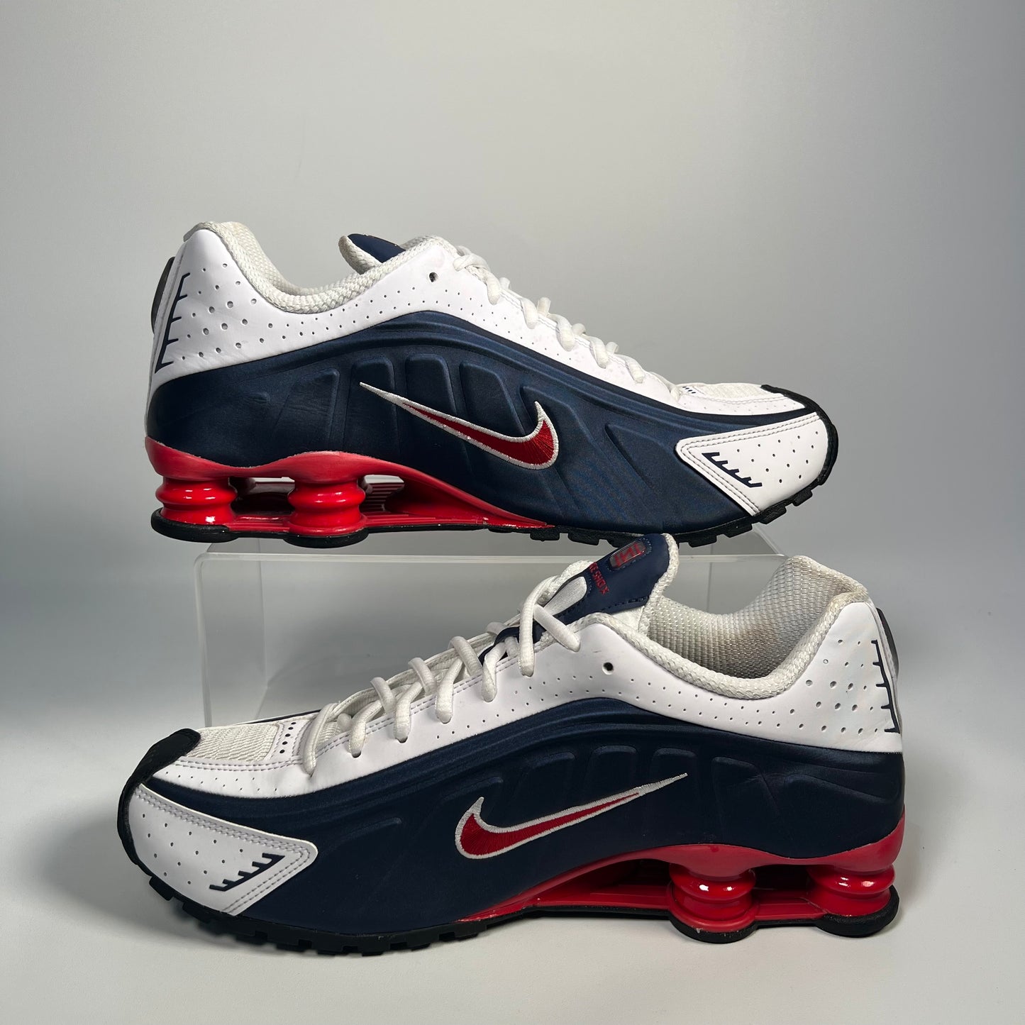 Nike Shox R4 USA (2025) Size 11 USED s17613