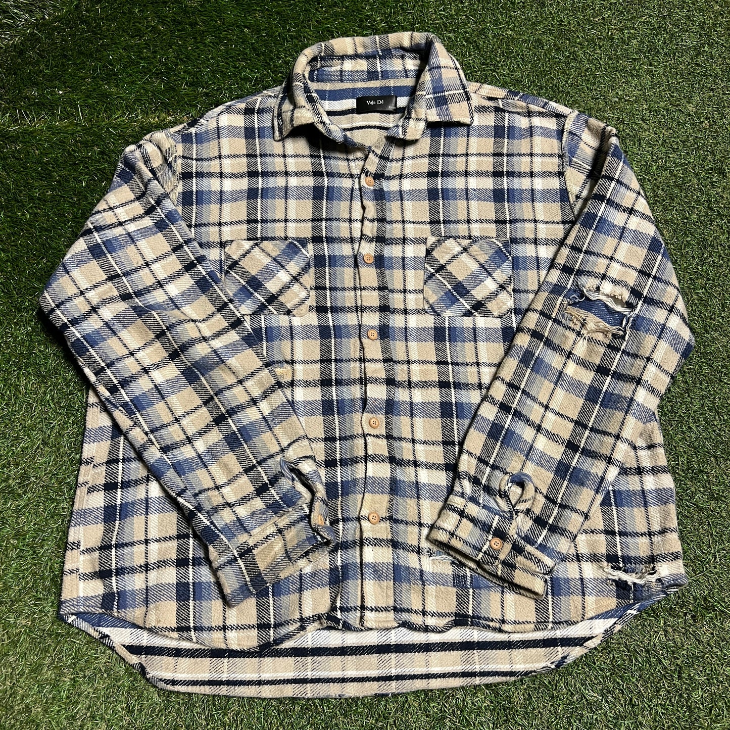 Vuja De Blue/Tan Plaid Flannel Button Up Size XL USED x13999