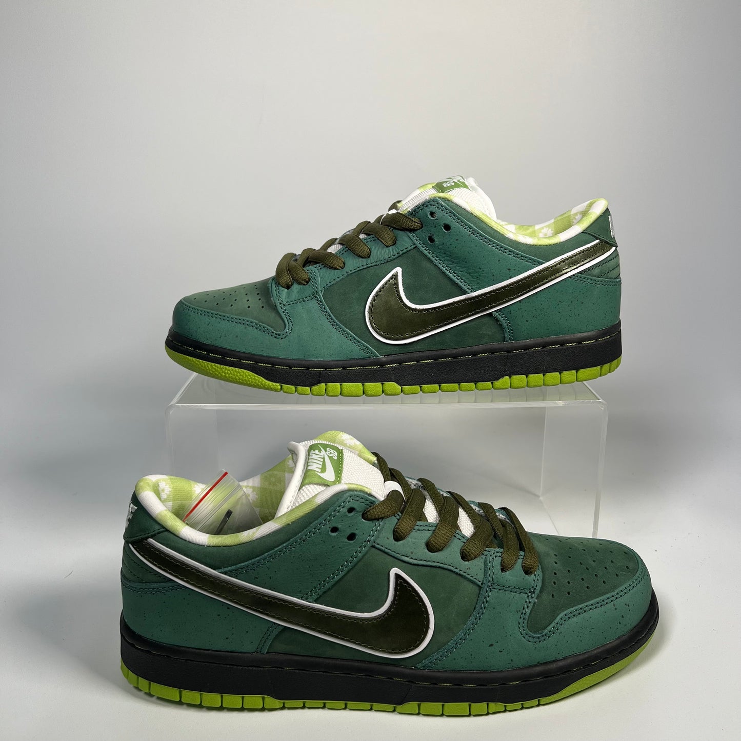 Nike SB Dunk Low Green Lobster (2018) Size 9 NEW s17795