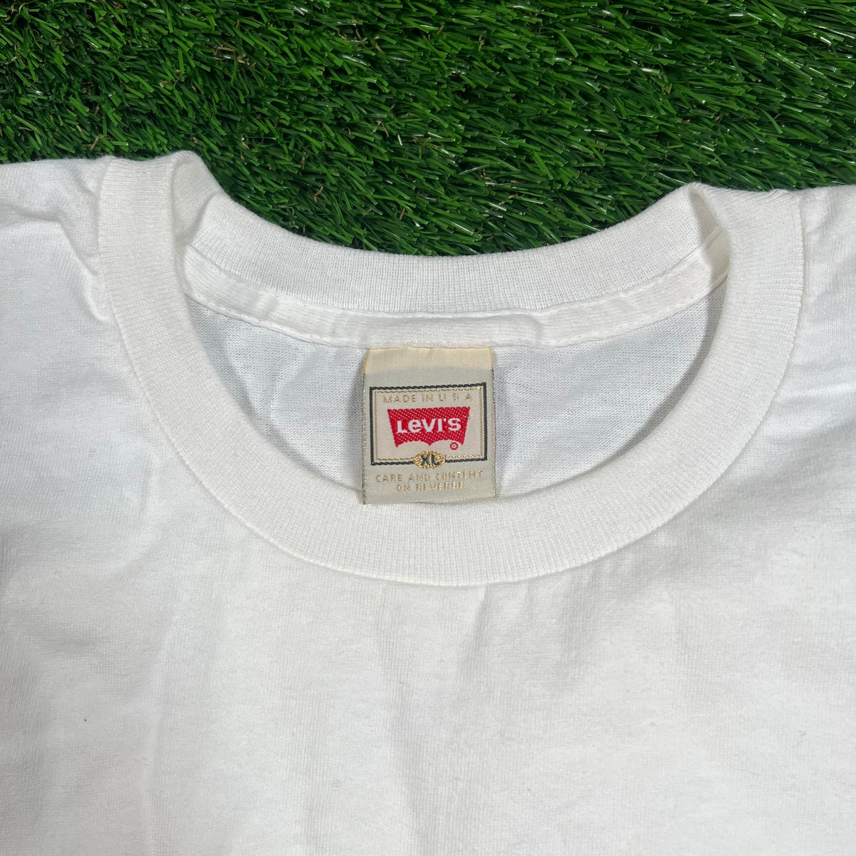 1990's Levis Red Tab Logo White Tee Size XL NEW v18428
