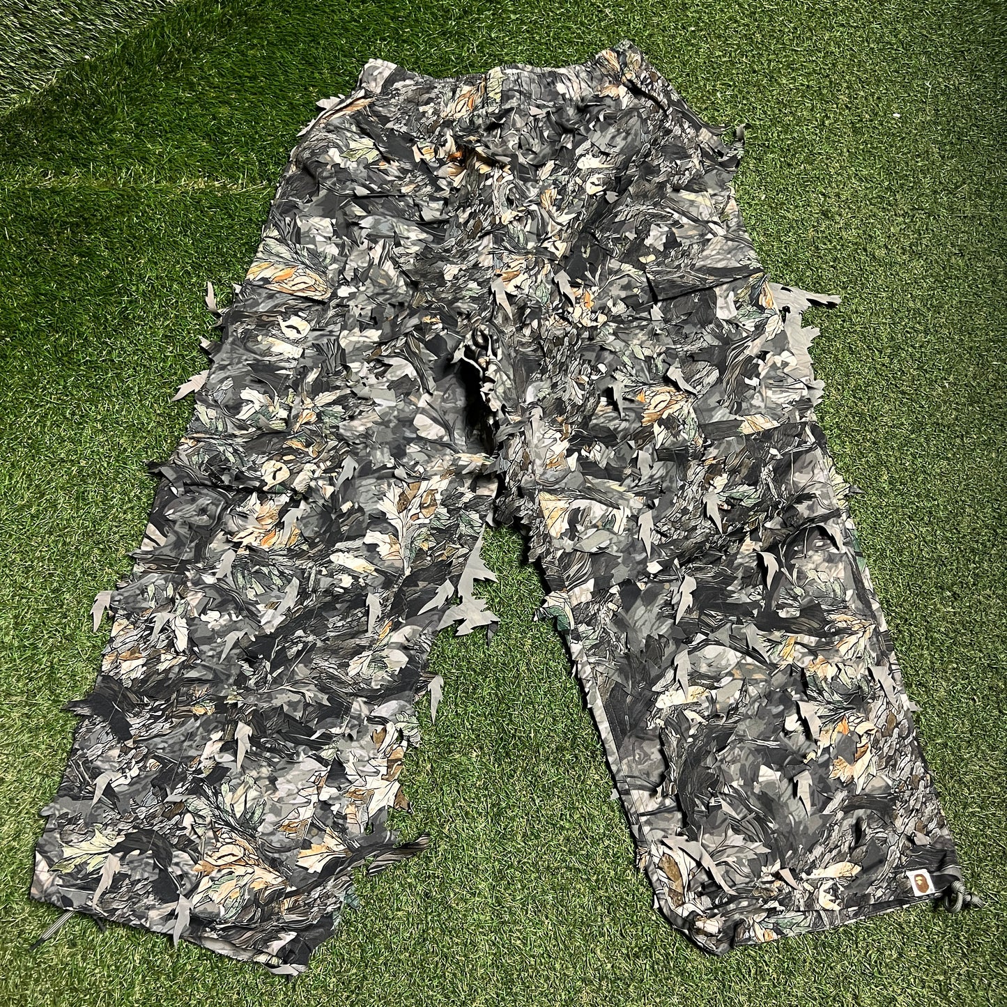 Bape Military Leaves Camo Cargo Pants Size Medium NEW x14214
