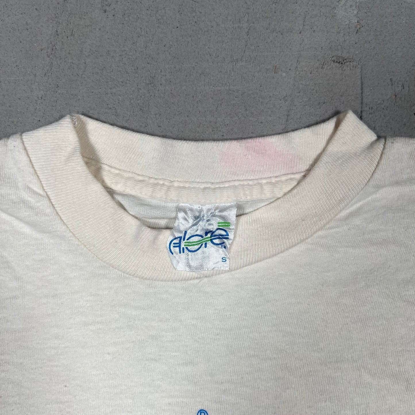 1990s Banana Boat Virginia Beach VA Cream Tee Size Small USED v19299