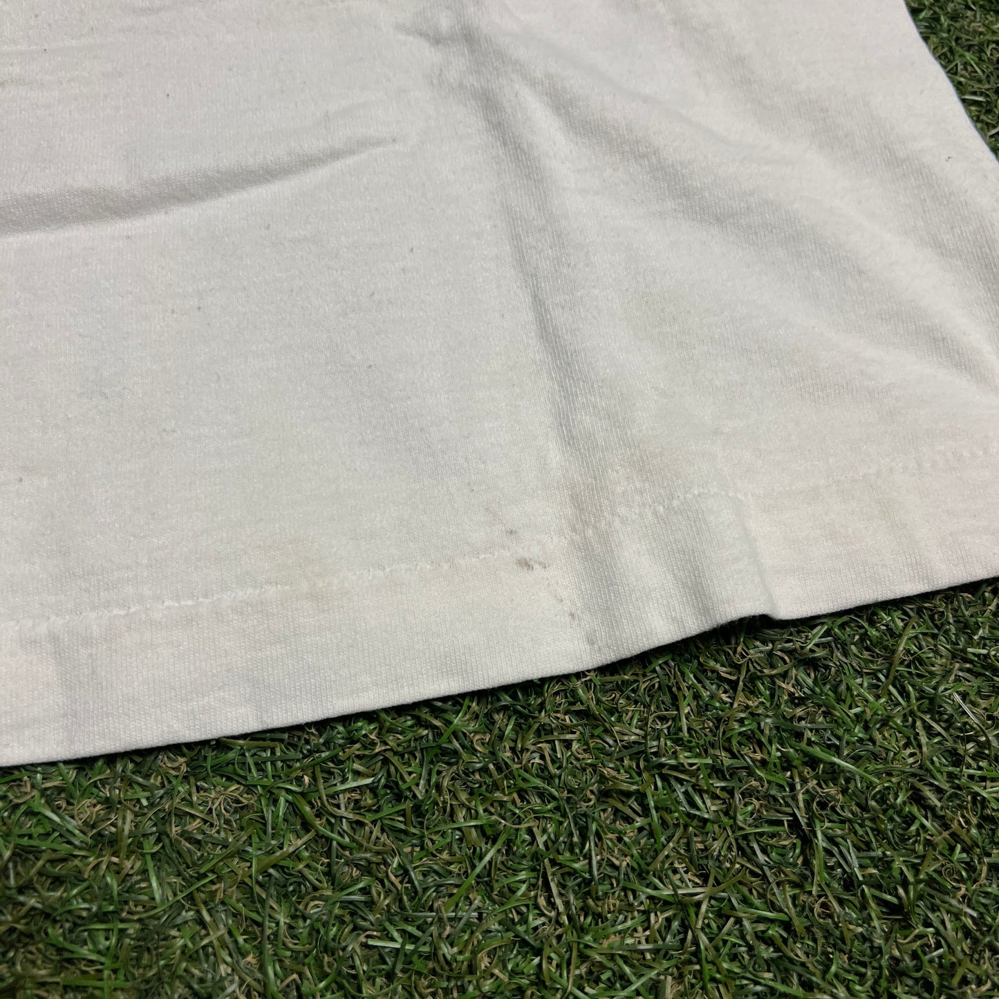1995 Marlboro Unlimited Racing White Pocket Tee Size XL USED v16314