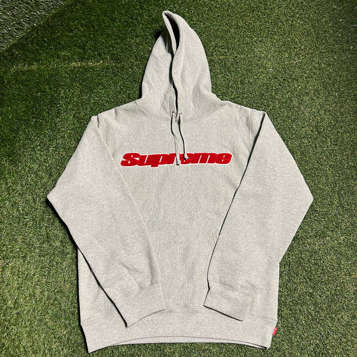 Supreme Chenille Grey Hoodie (2019) Size Large NEW x14165