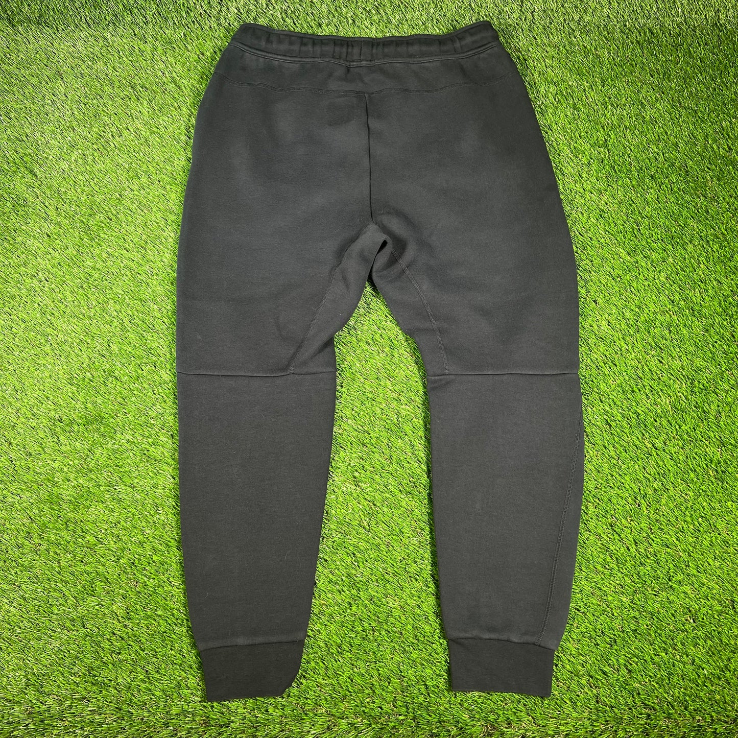 Nike Black Tech Pants Size Large USED v16564