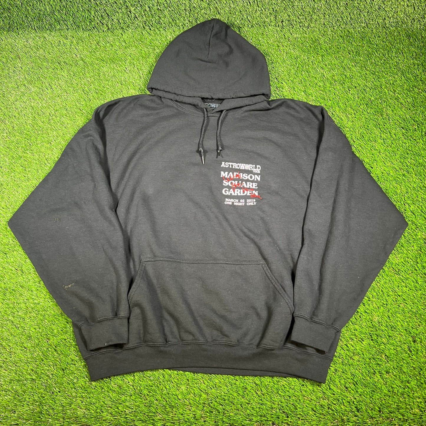 Travis Scott Astro World MSG 2019 Black Hoodie Size XXL USED x14351