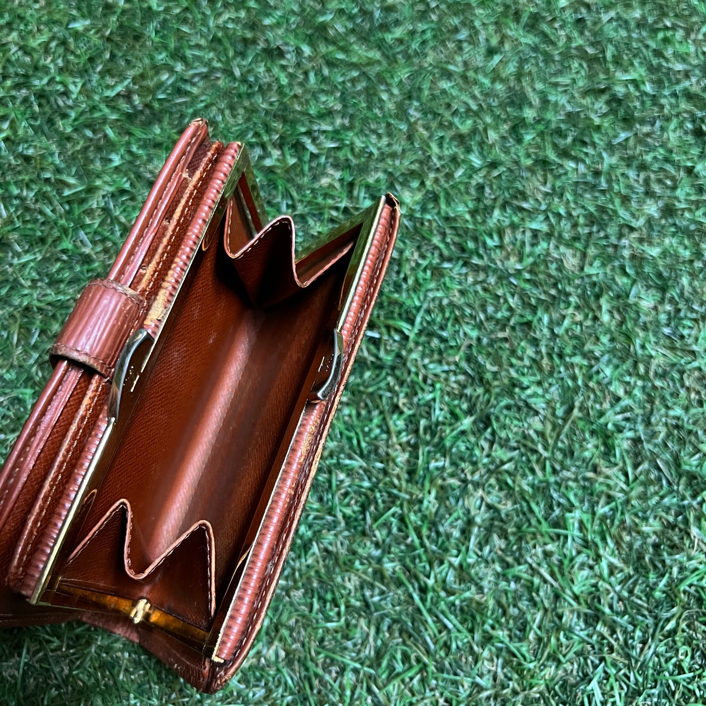 1990s Louis Vuitton Epi Leather French Wallet USED x14072