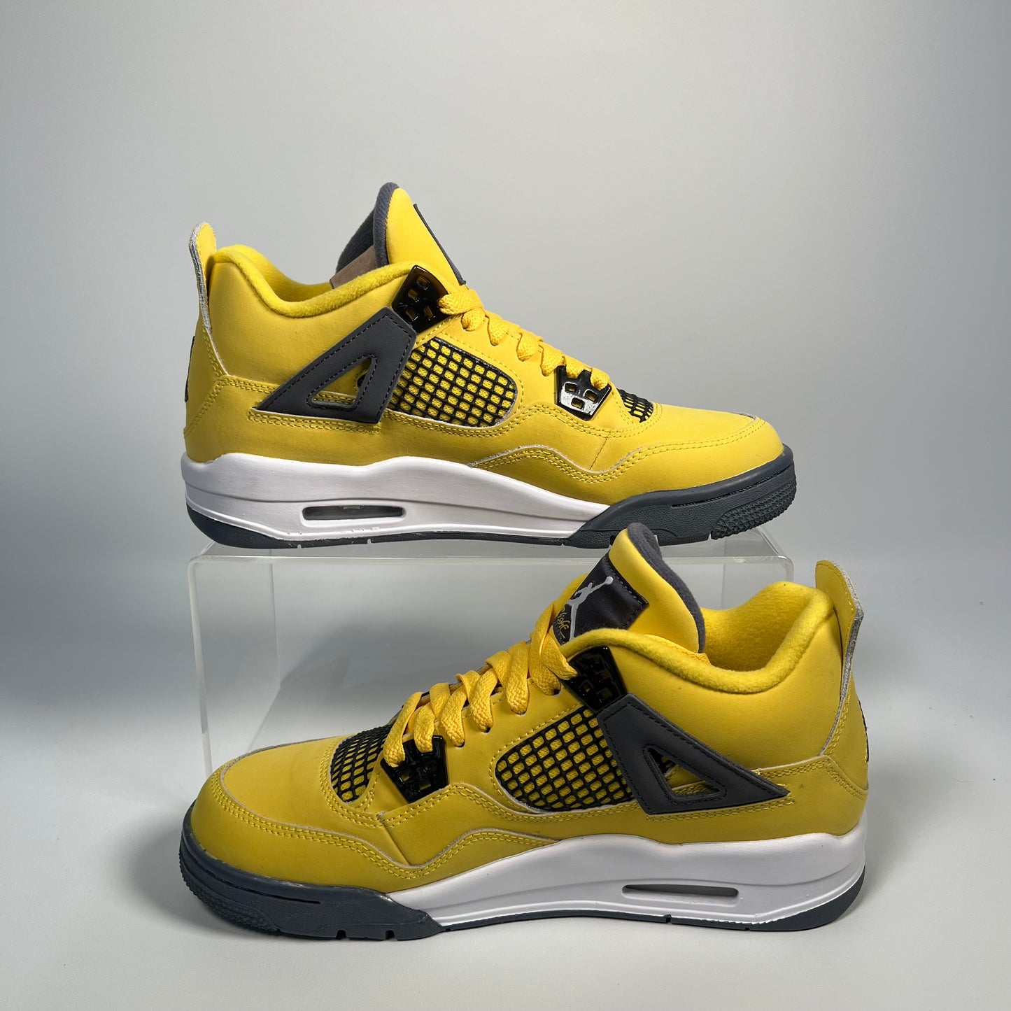 Jordan 4 Lightning (2021) Size 7y NEW s17688