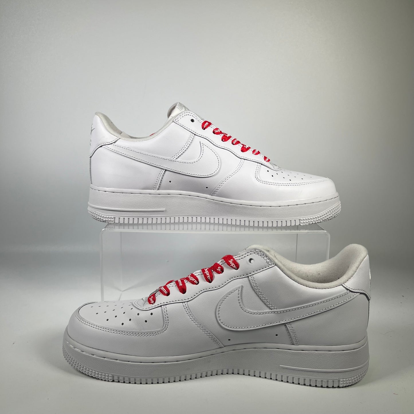 Nike x Supreme Air Force 1 Low White (2020) Size 10.5 USED s18509