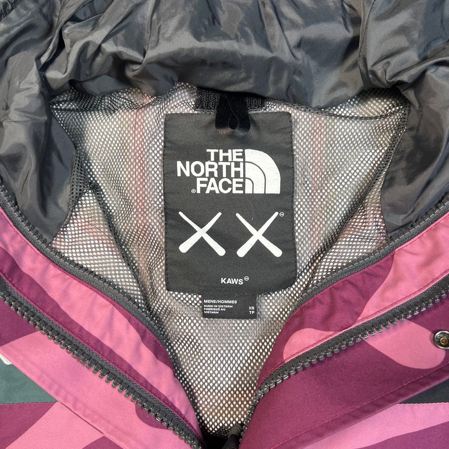 Kaws North Face Pamplona Purple 1986 Jacket Size XS USED x16823