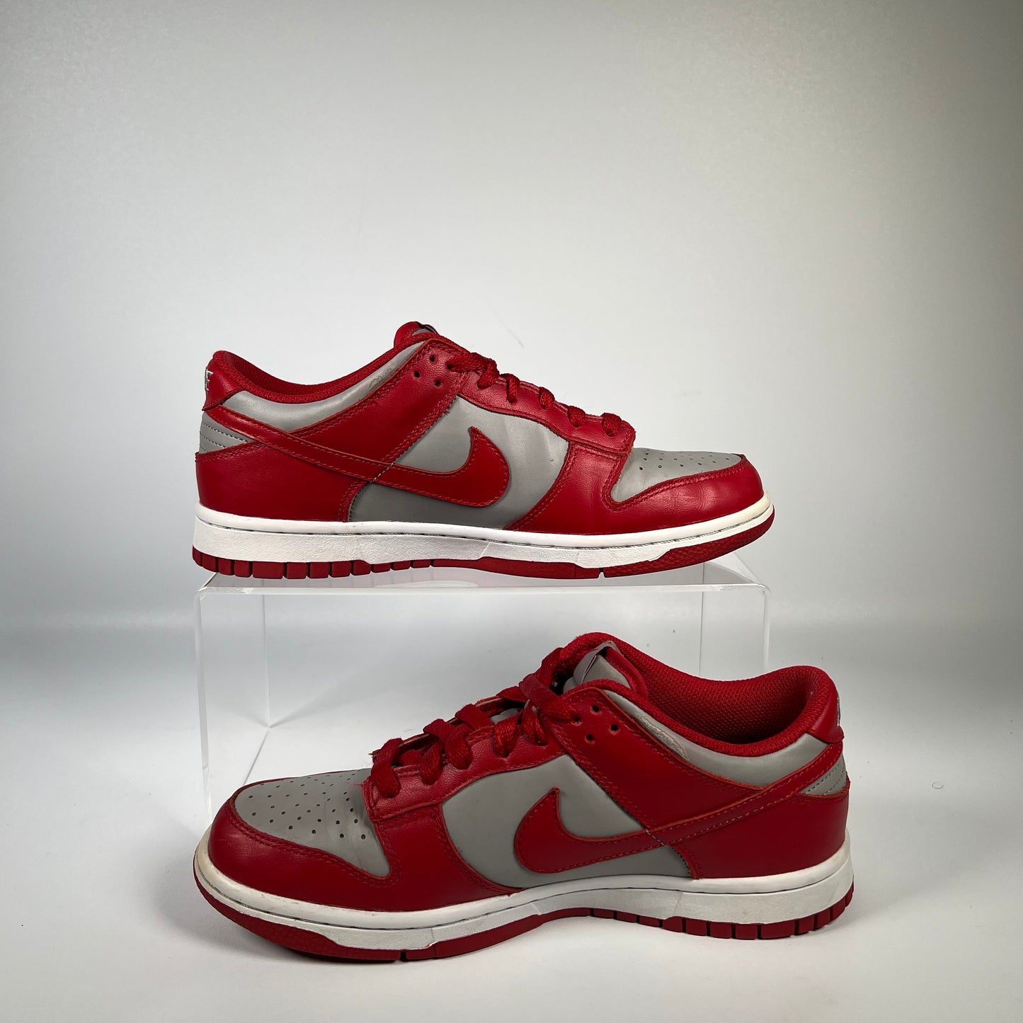 Nike Dunk Low UNLV (2021) Size 7y USED s17800