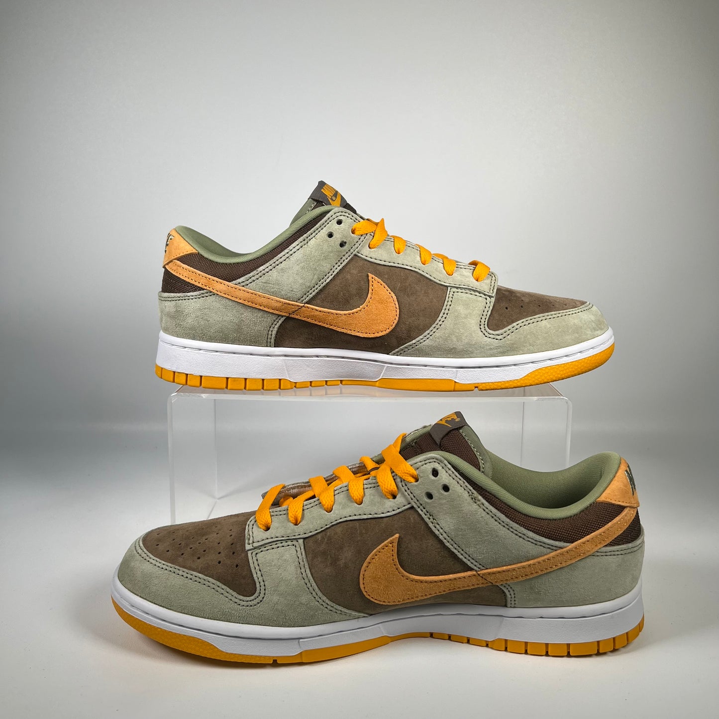 Nike Dunk Low Dusty Olive (2021) Size 11 USED s18059