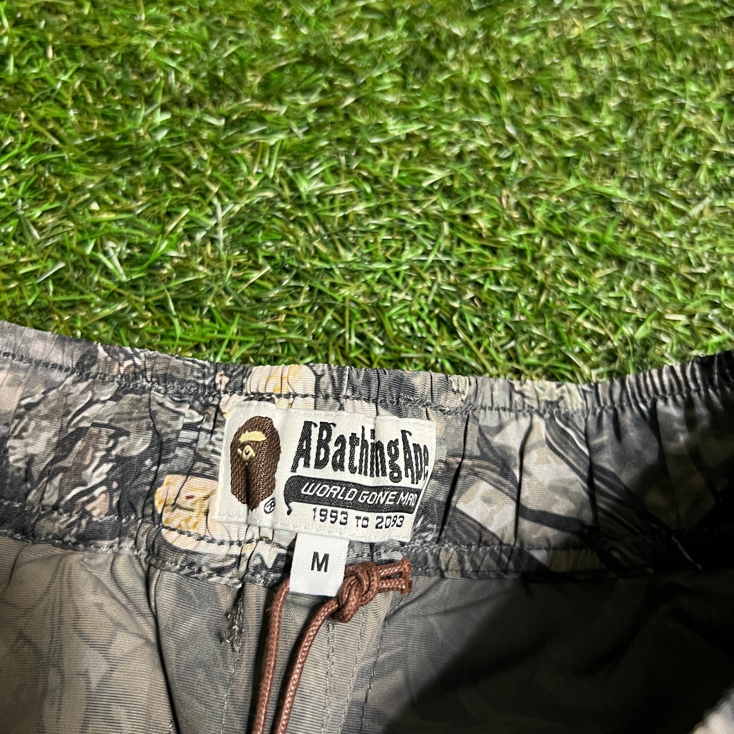 Bape Military Leaves Camo Cargo Pants Size Medium NEW x14214