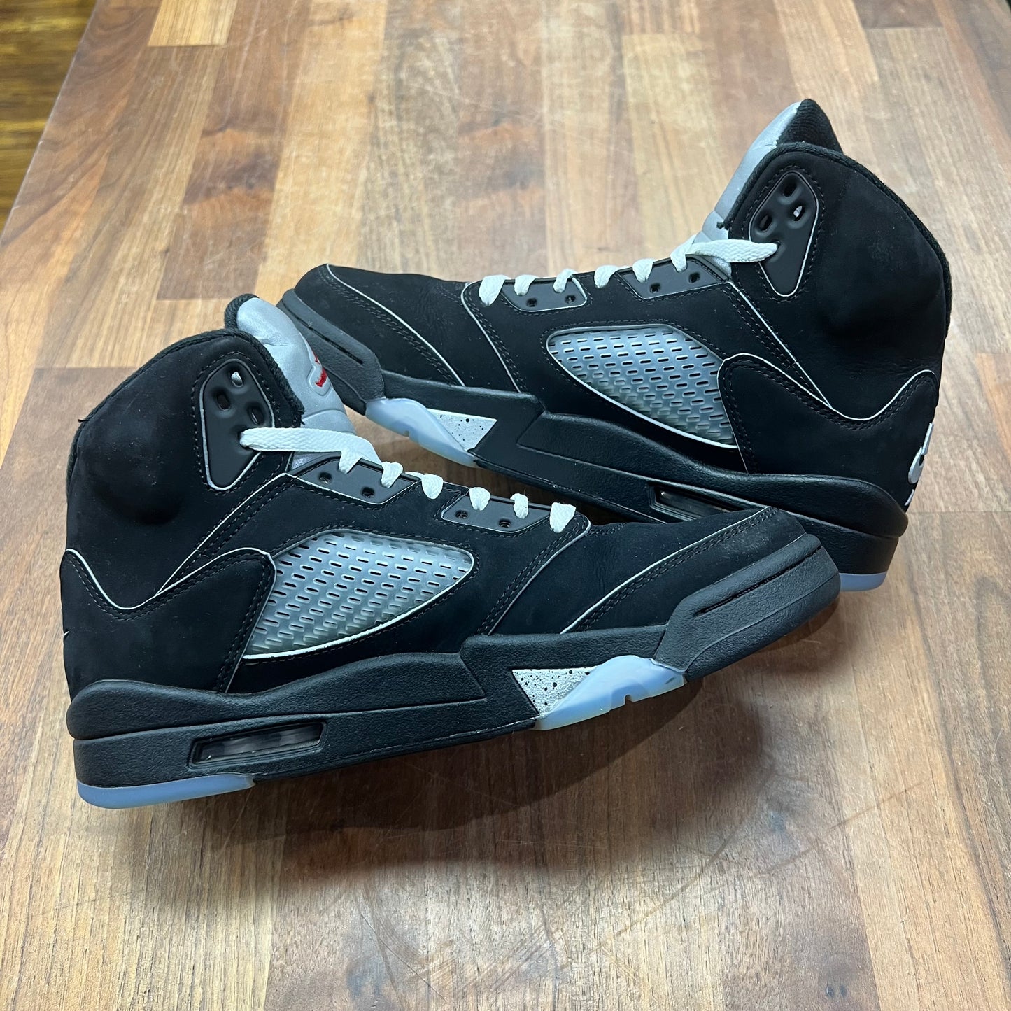 Jordan 5 Black Metallic Reimagined Size 8 USED S17034