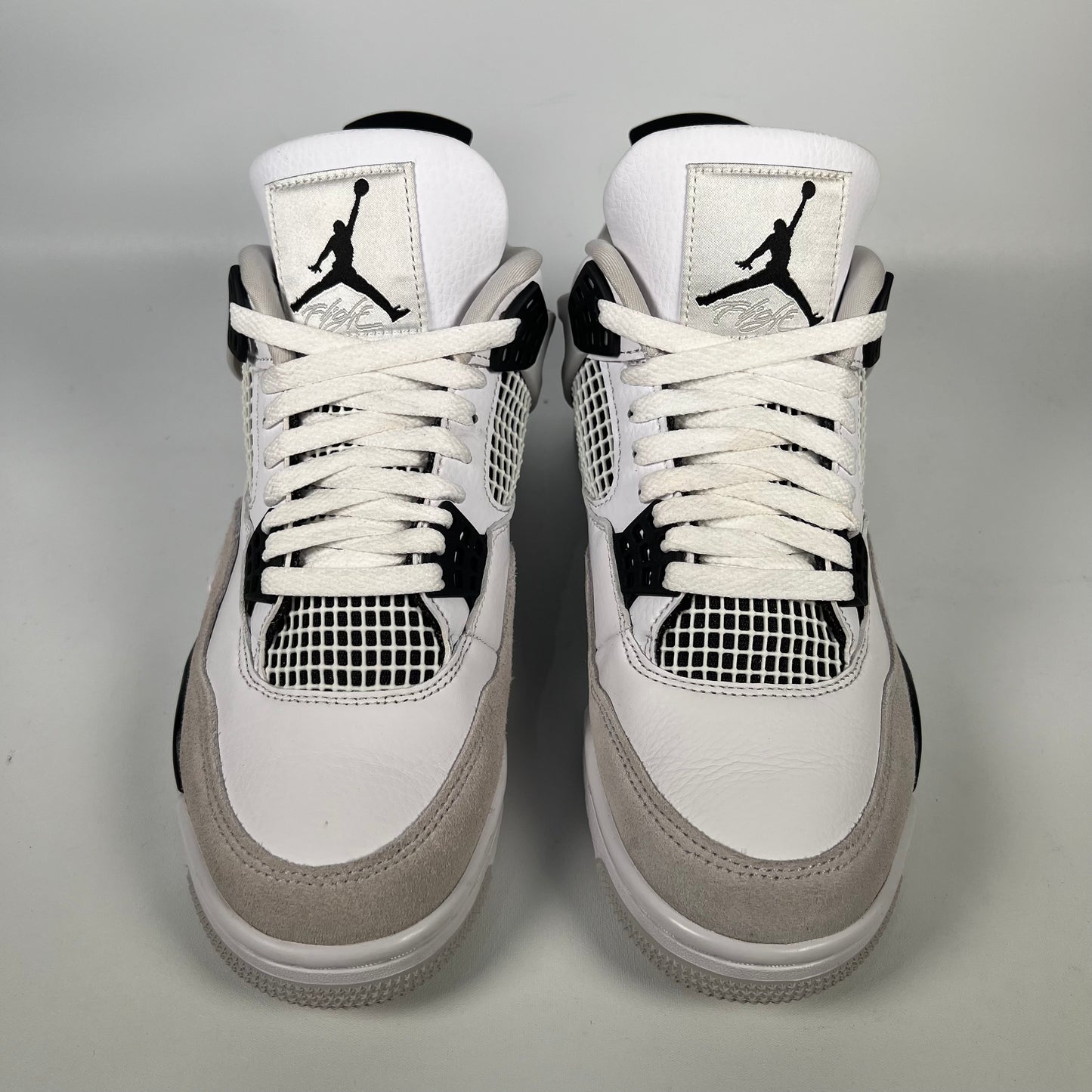 Jordan 4 Military Black (2022) Size 8 USED s18593