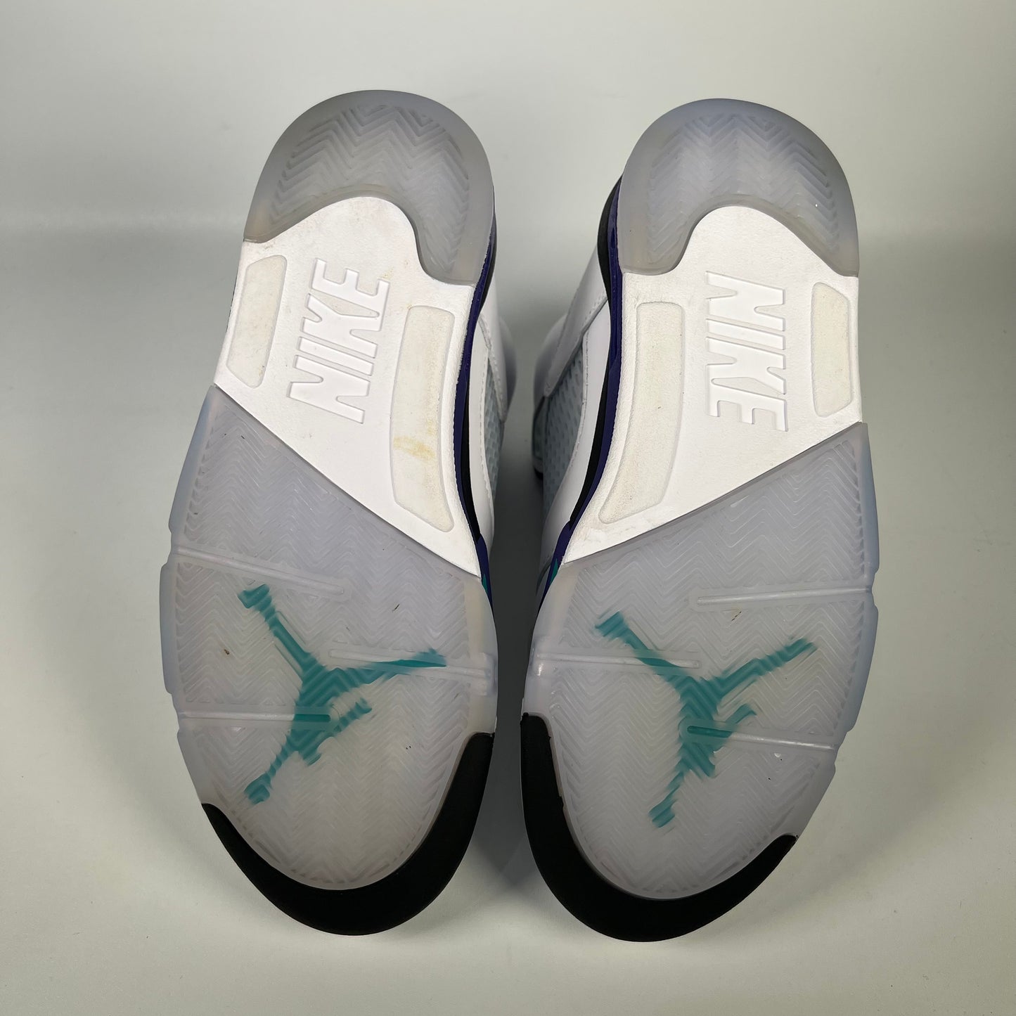 Jordan 5 Grape (2025) Size 8 USED s18704